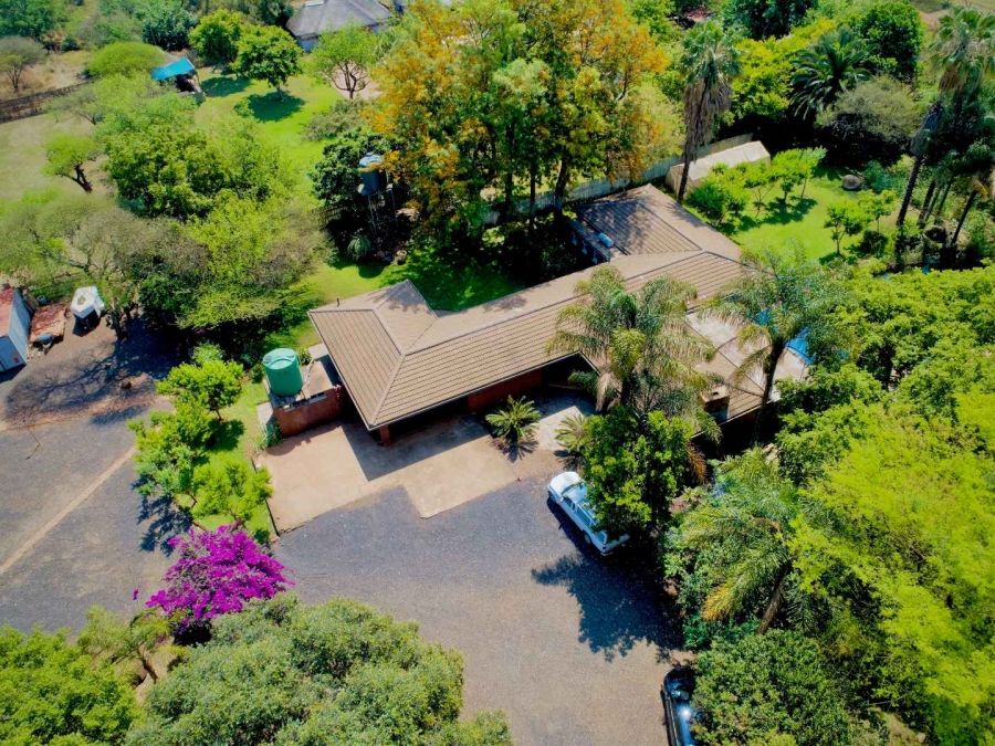 Commercial Property for Sale in Melodie North West